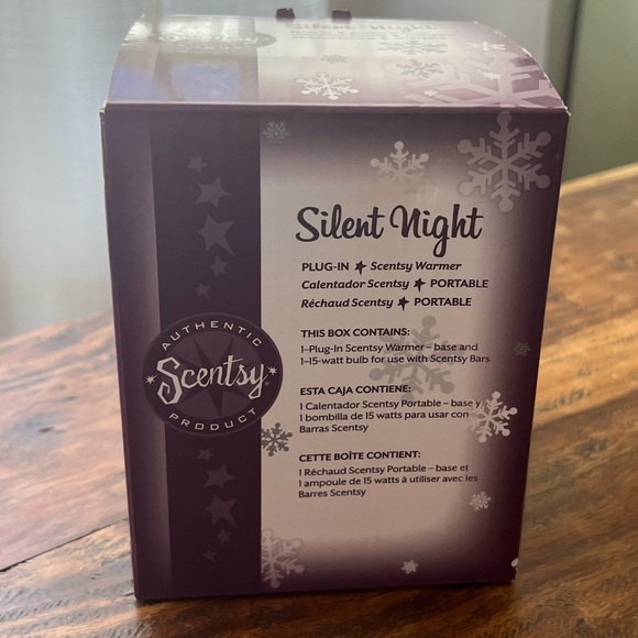 Scentsy wax warmer plug in “Silent night” - Picture 3 of 6